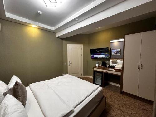 whatsapp_image_2025-12-18_at_15